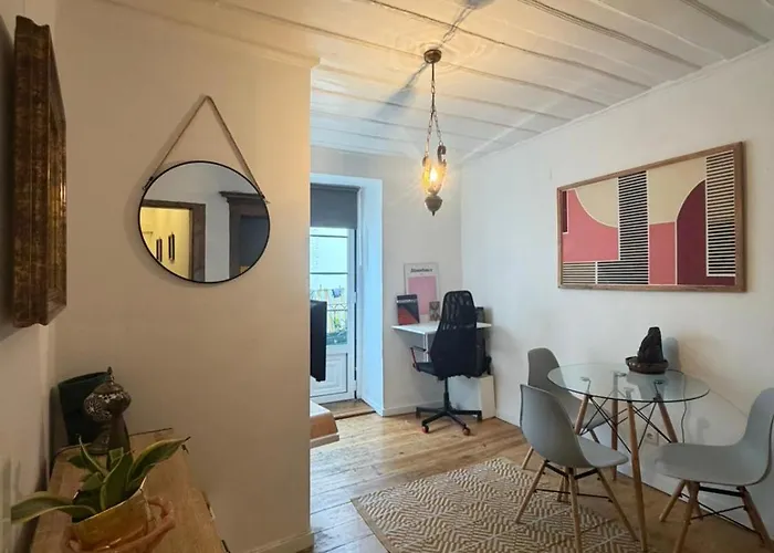 Alfama Downtown Corner * Lisboa