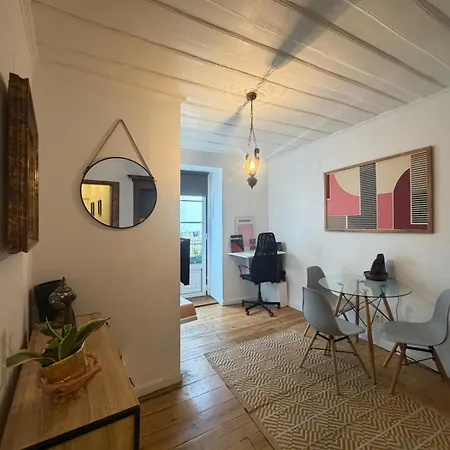 Alfama Downtown Corner * ליסבון